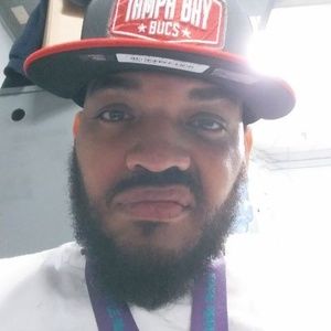 Meet your Posher, Troy